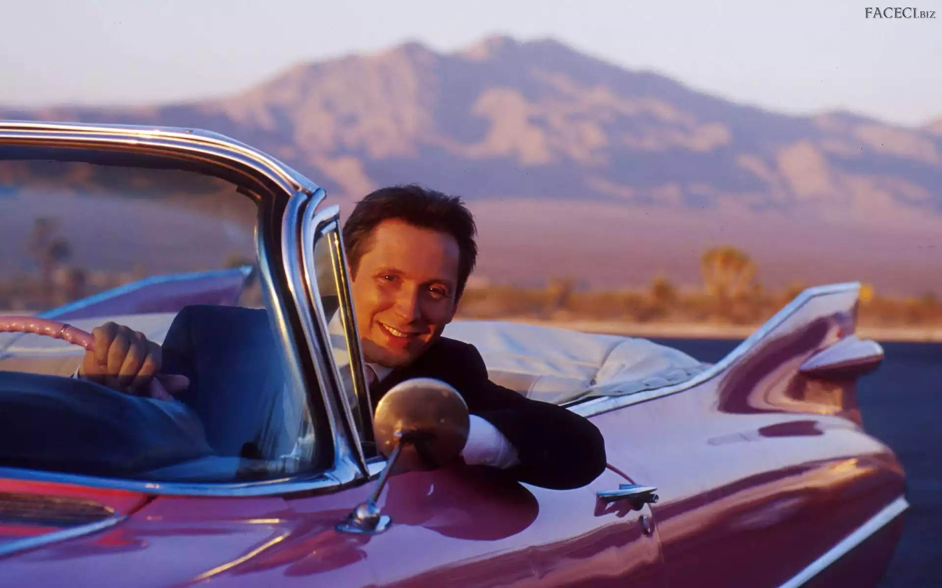 Góry, Helmut Lotti, Samochód